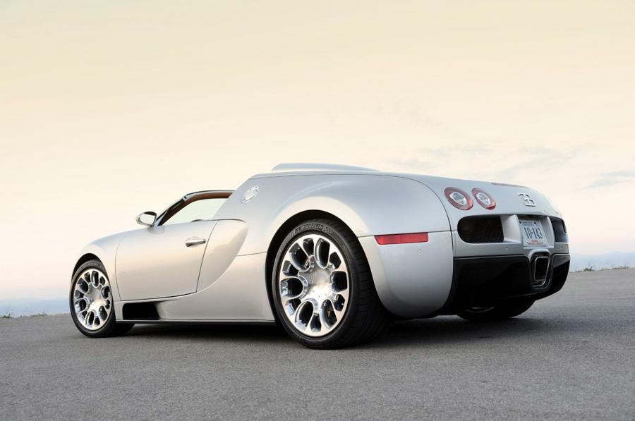  Bugatti Veyron 16.4 Grand Sport 2009 года  (фото 24 из 96)